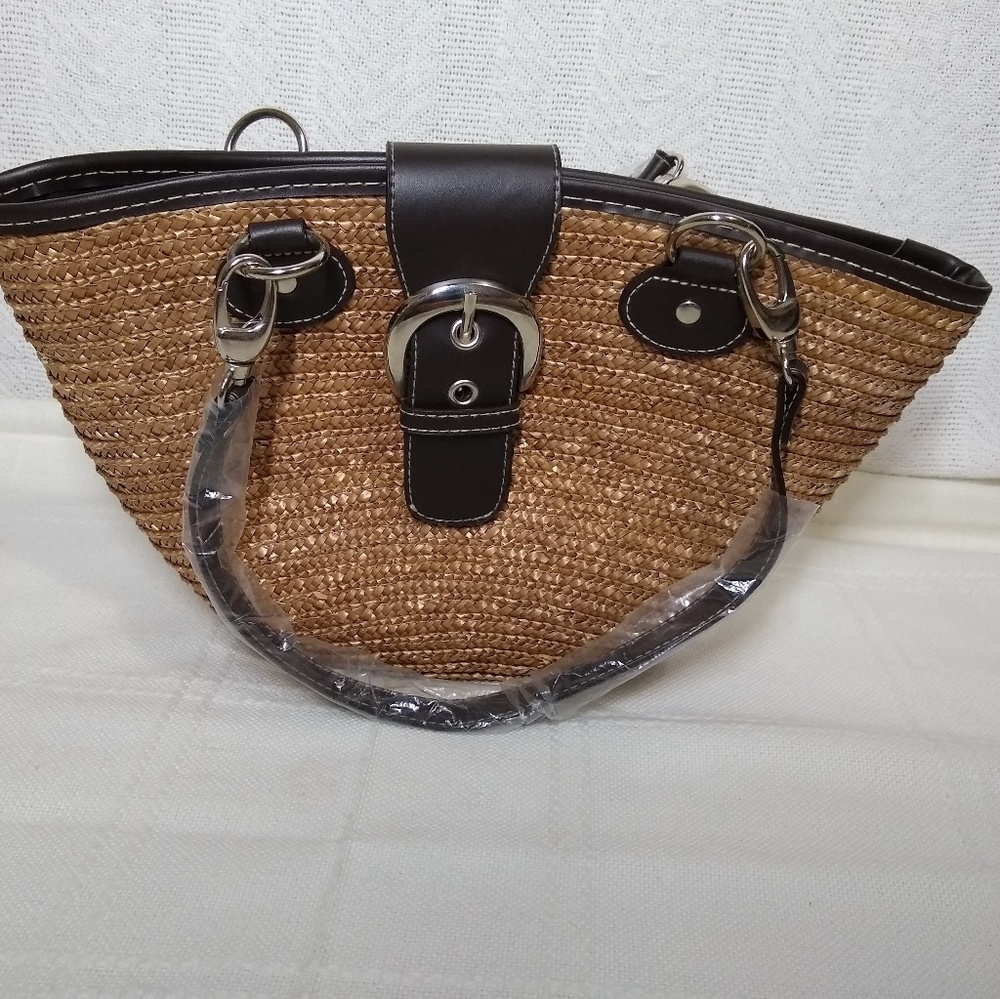 St. John's Bay Wheat Grass Purse S3-5